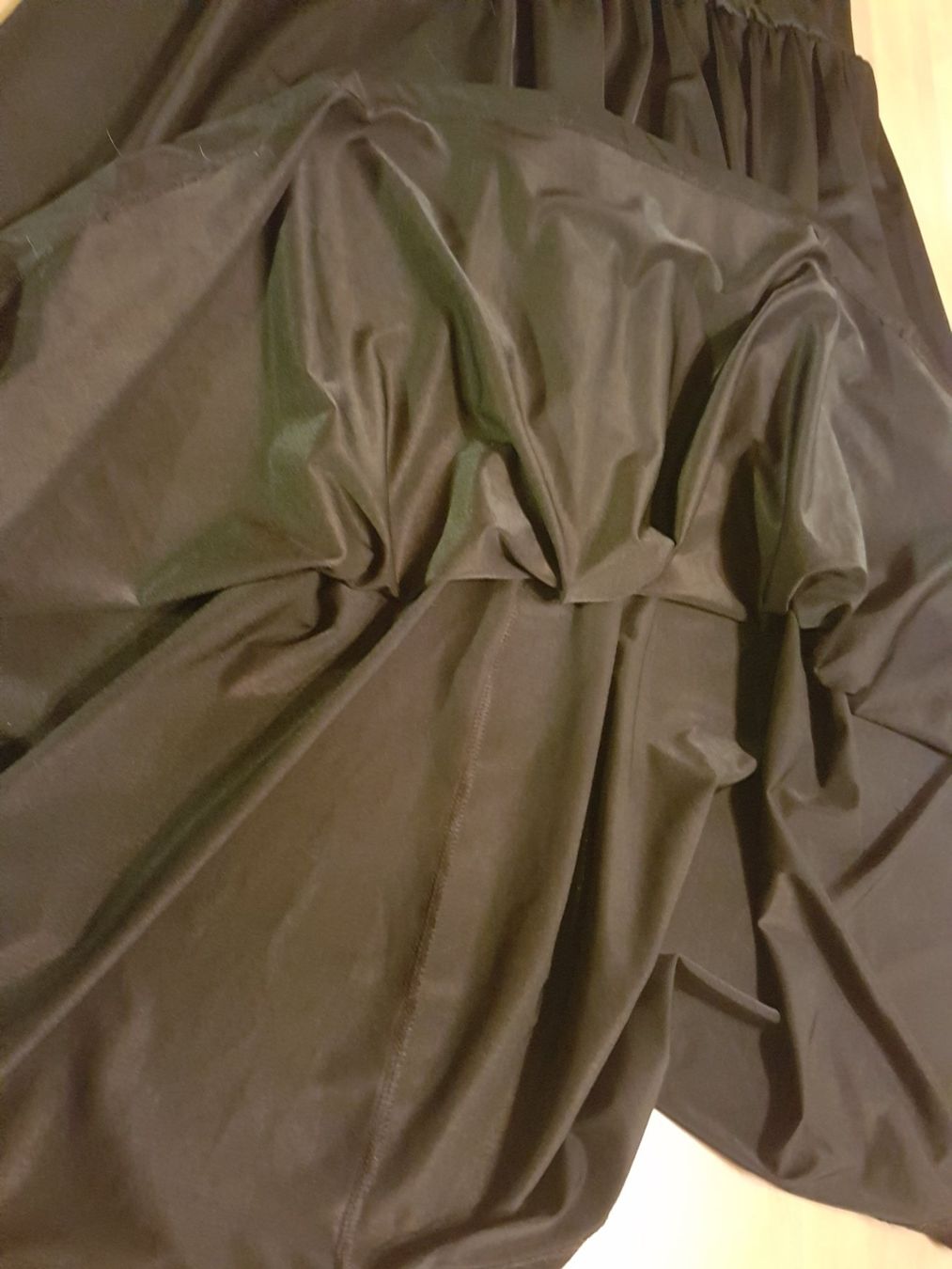 H&M Kleider: Robe taille L marque H&M – Gebraucht aus Villiers von san_jn5w 1