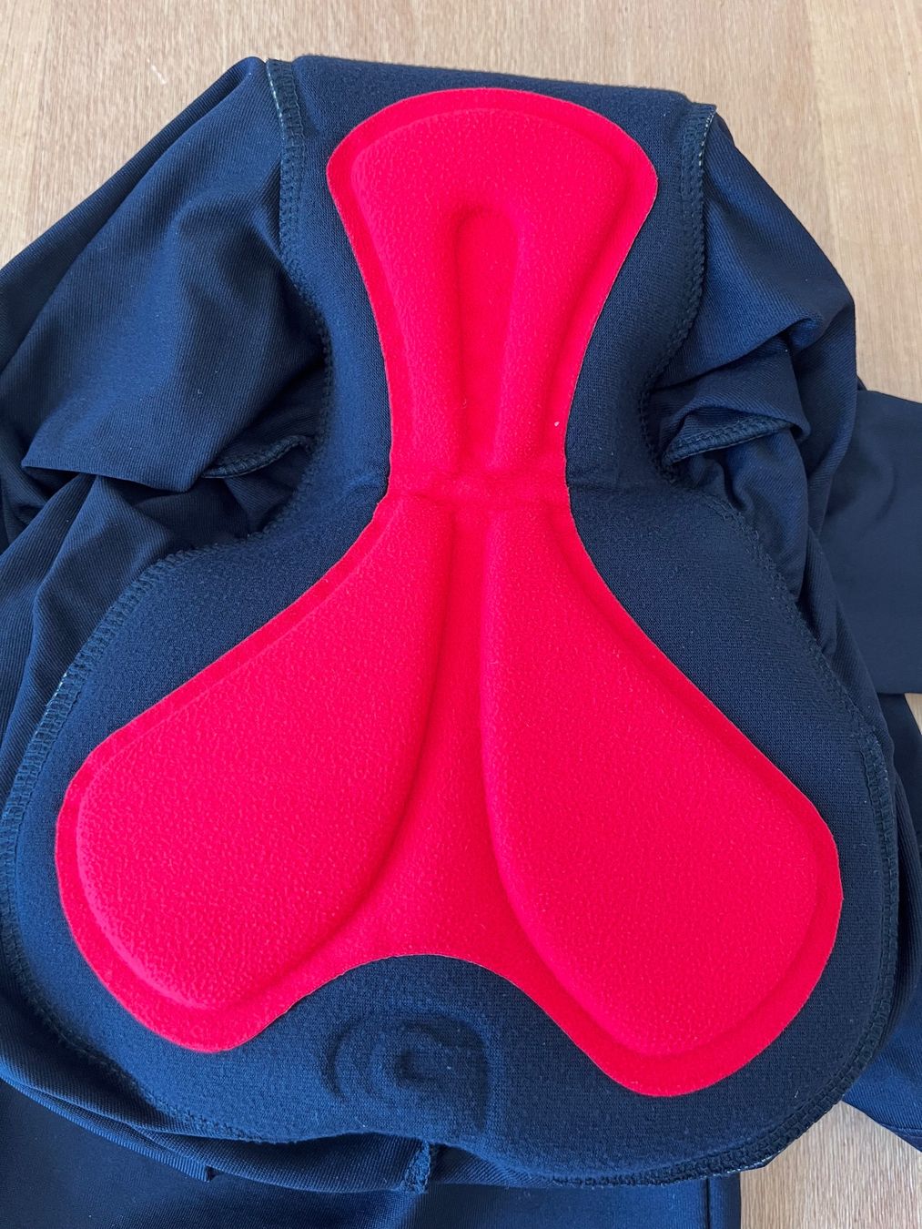 Pantaloni: Velohose Gonso Grösse 44 – Usato da Roggwil BE venduto da KarotteV 3