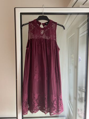 Spitzenkleid weinrot