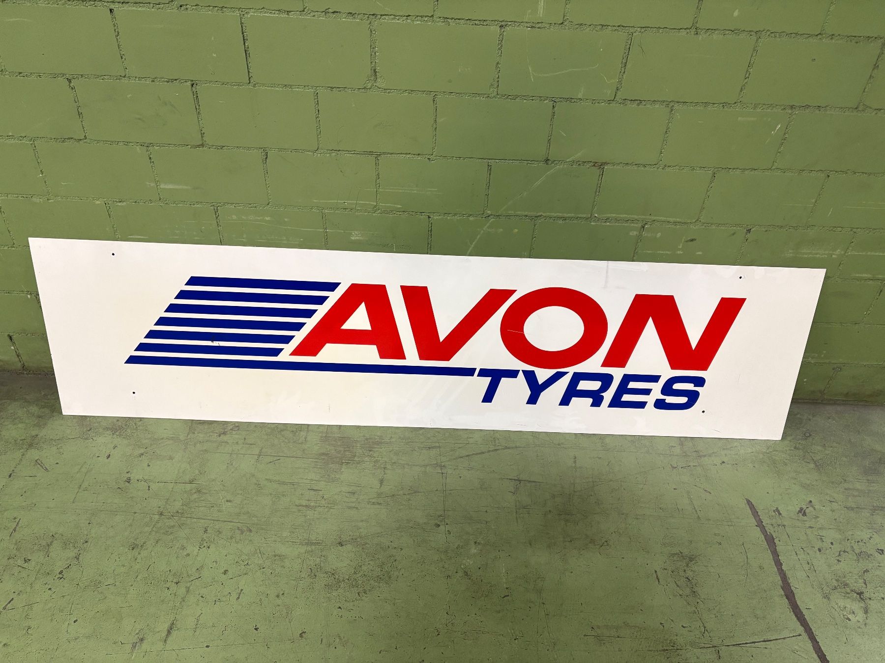 Insegne: Blechschild Avon Tyres 50x200cm – Usato da Wettingen venduto da hoooter9