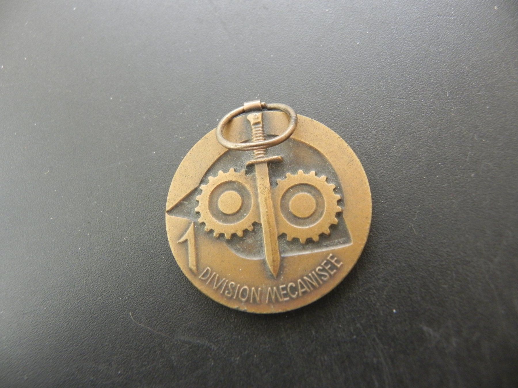 Medaillen: Medaille Militaire 1 Division Mecanisée – Gebraucht aus Biel/Bienne von Gogolozi