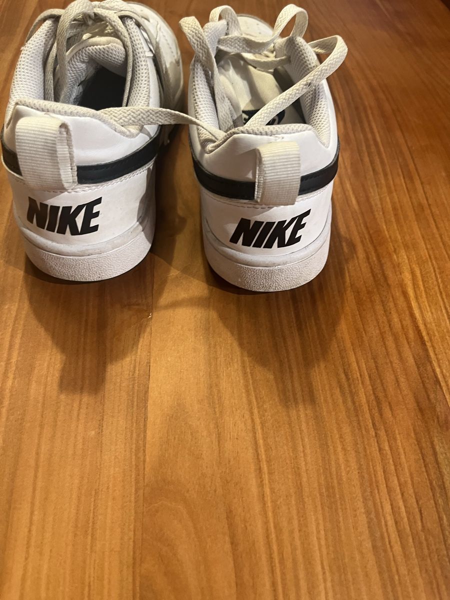 Nike Scarpe da uomo: Weisse NIKE Turnschuhe Grösse 38 – Usato da Dittingen venduto da Reh77 2