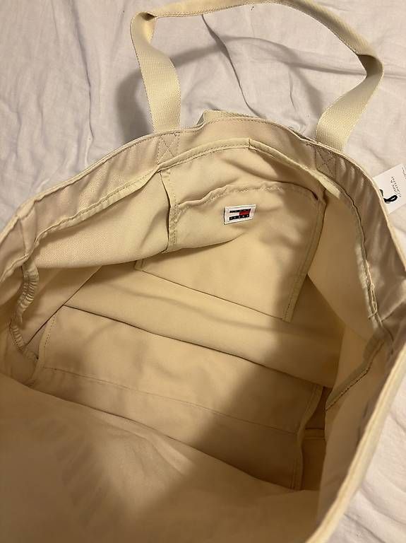 Tommy Hilfiger Taschen: Tommy Hilfiger Shopper, neu – Neu (gemäss Beschreibung) aus Winterthur von elisaK 1