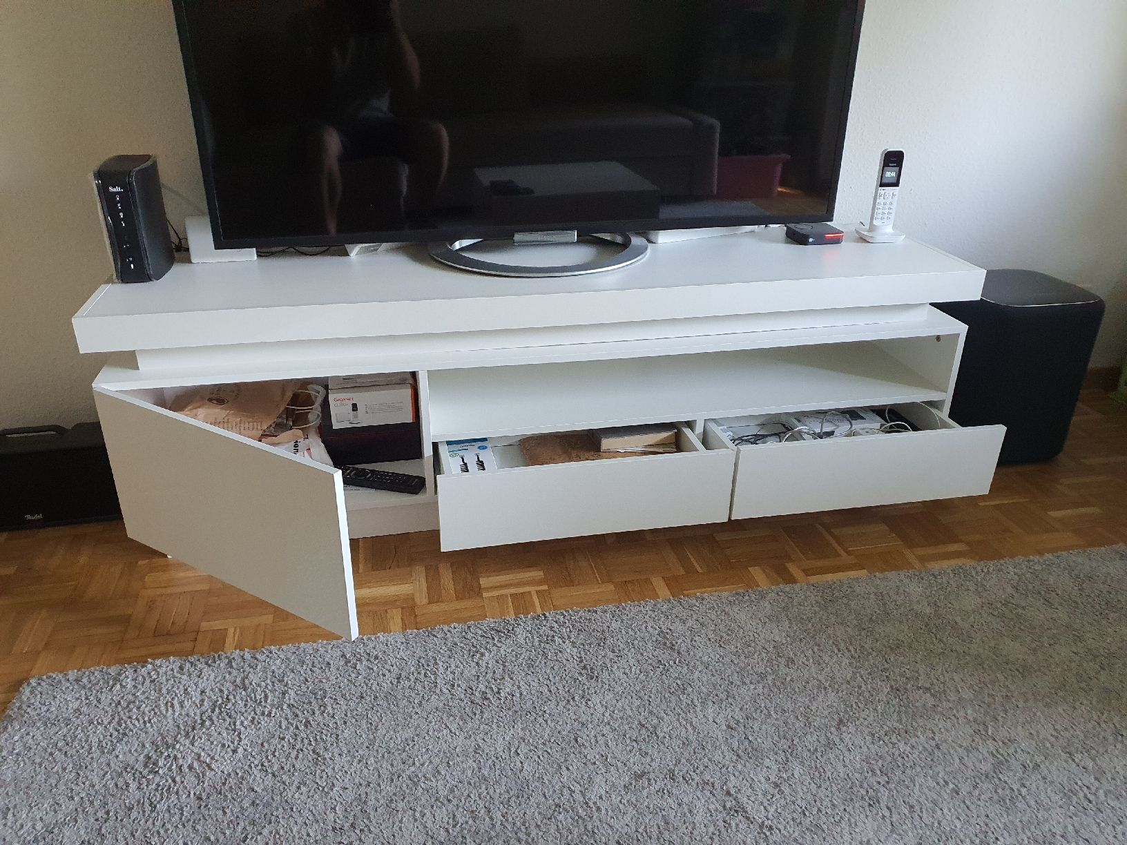 Mobili TV: Fernsehschrank weiss gebraucht – Usato da Wolfhausen venduto da str_92ww 1