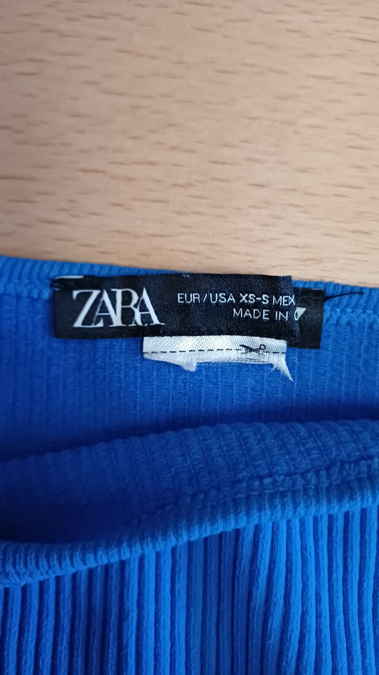 Zara Tops: lot de 2 tops Zara – D'occasion à Bex par Sakito 1