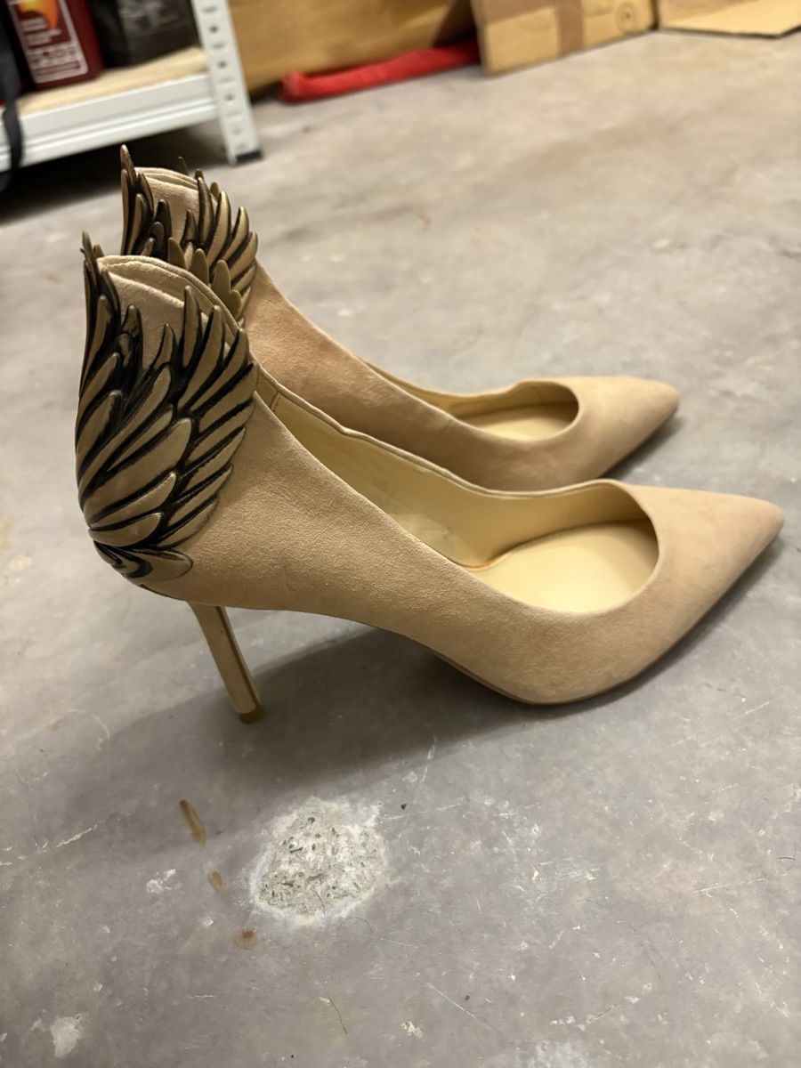Damenschuhe: Katy Perry The Starling Pumps, Beige, Gr. 39 – Gebraucht aus Uhwiesen von FehrN
