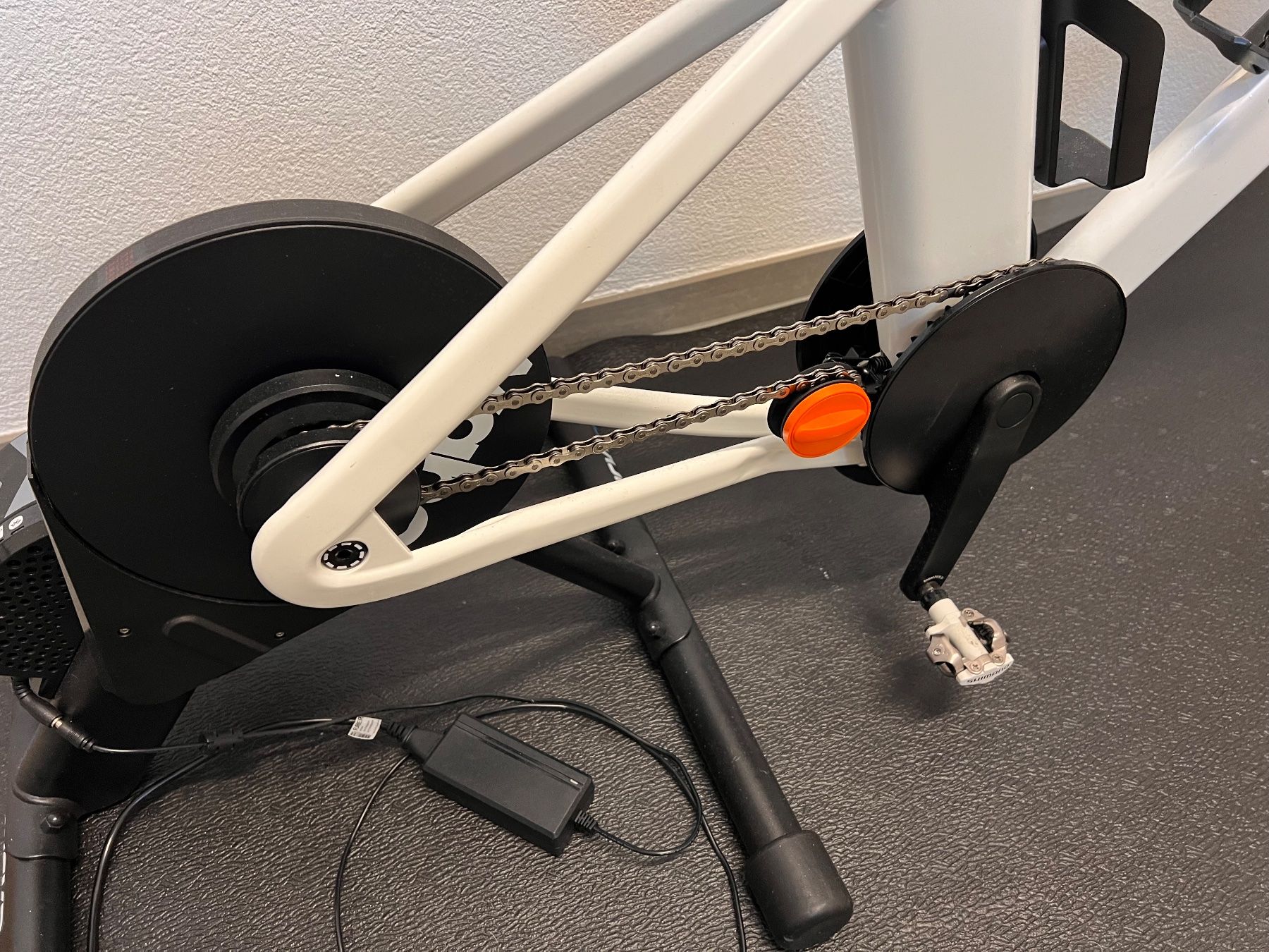 Zwift Hometrainer: Zwift Ride mit KICKR CORE 2 – Usato da Schaffhausen venduto da Nanaimo 4