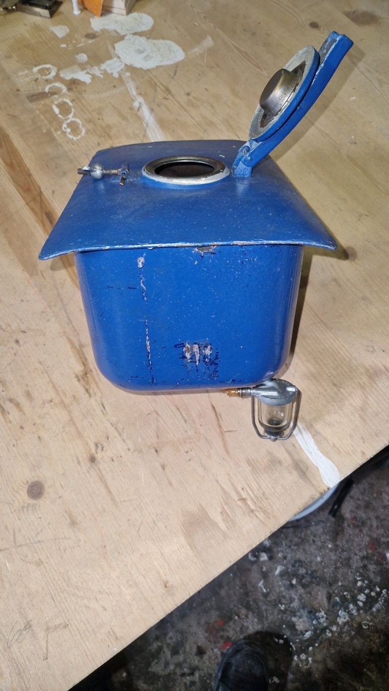 Sonstiges Fahrzeugzubehör: Motorrad Tank , Vespa ? – Gebraucht aus Wollerau von saymon02 3