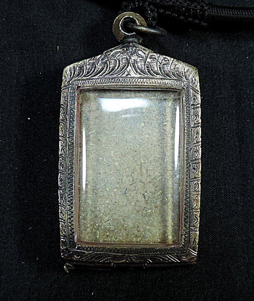 Ciondoli: Phra Somdej Buddha Amulett aus Thailand – Usato da Duggingen venduto da roterbambus 4