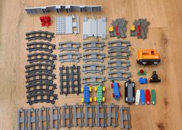 LEGO Duplo Eisenbahn Set mit Motor, Schienen und Weichen