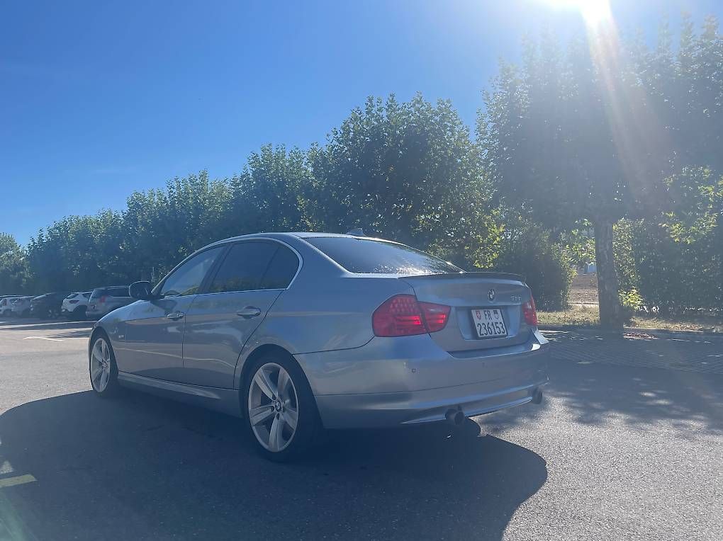 Automobili: BMW 335xi – Usato da Estavayer-le-Lac venduto da kev_k85h 3