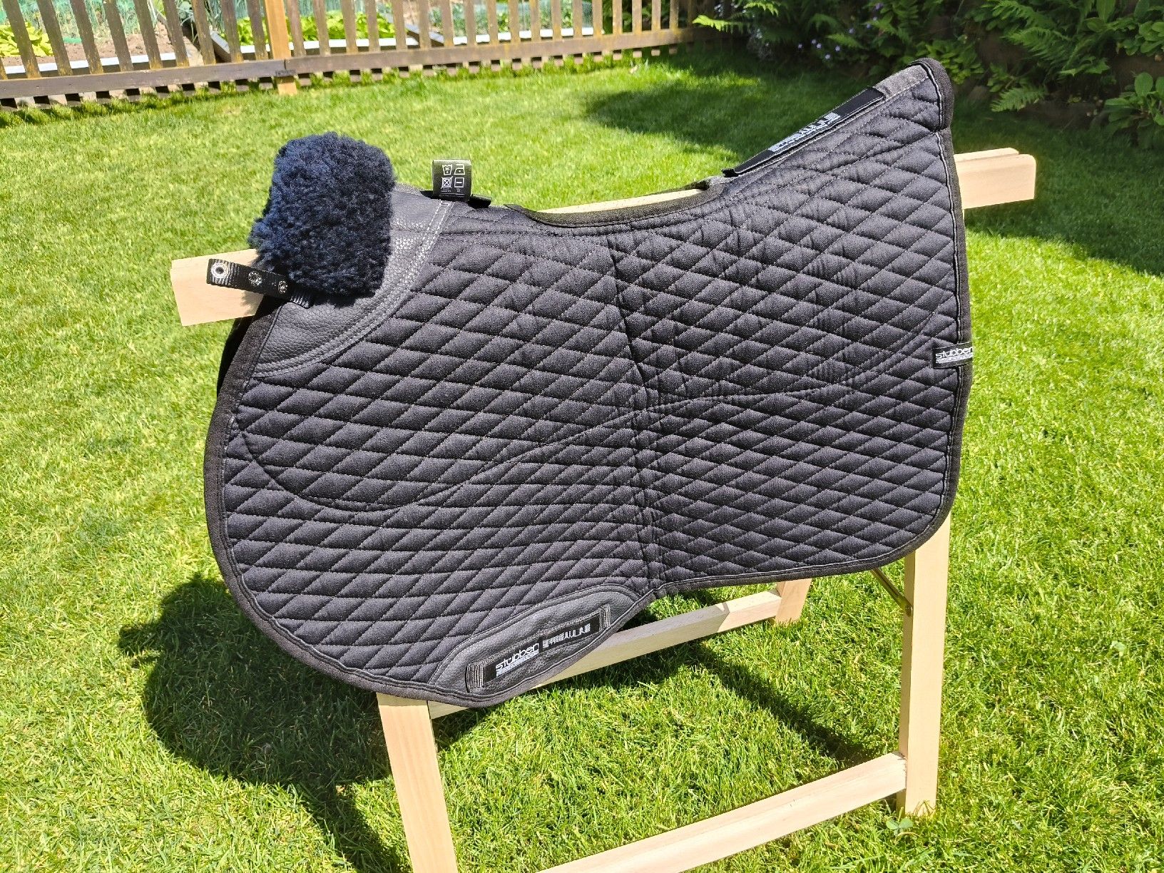 Selle & Accessori: Stübben Streamline Lammfellschabracke – Usato da Bangerten venduto da rc90