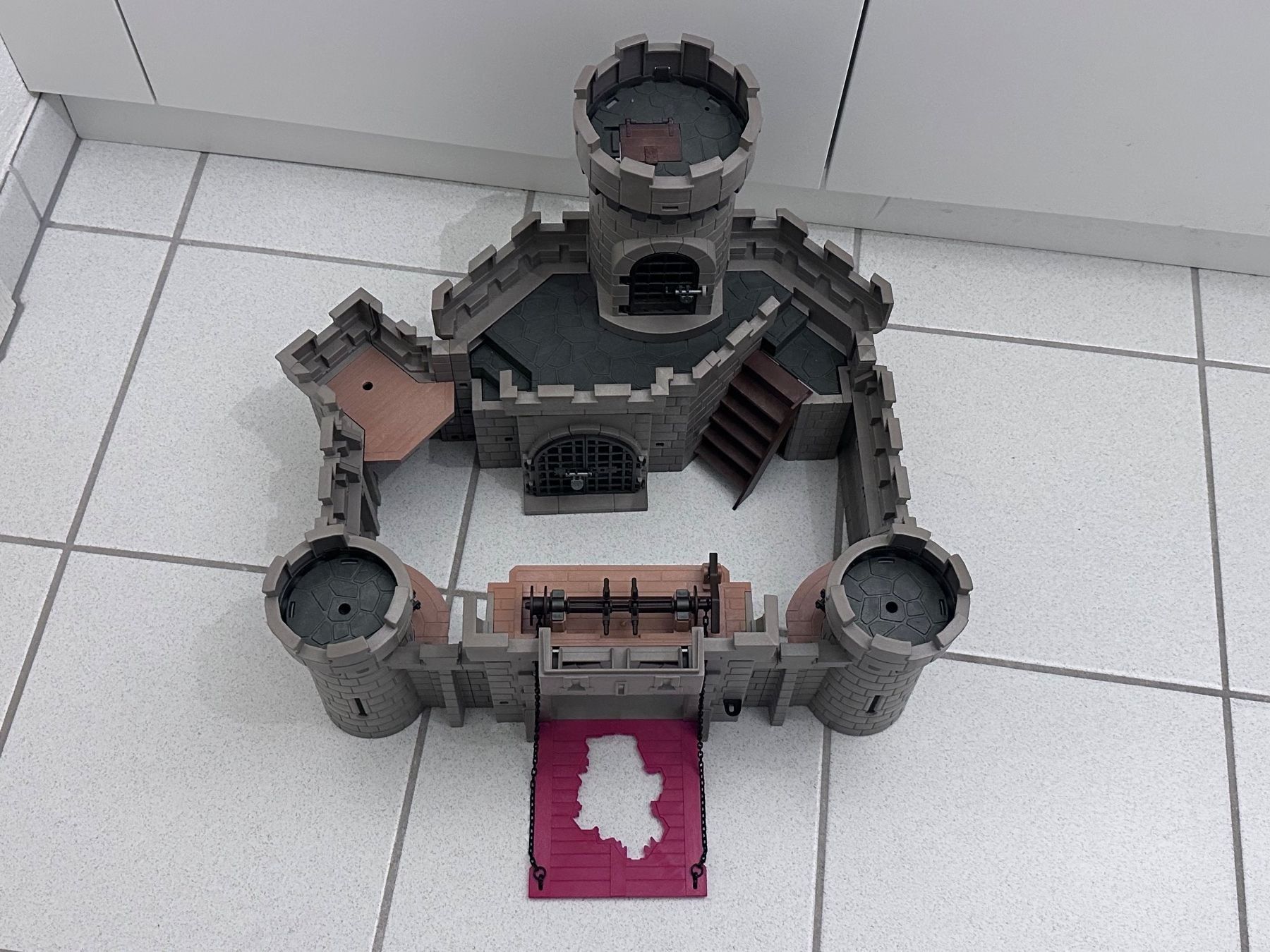 Playmobil Giocattoli: Ritterburg Playmobil – Difettoso da Wikon venduto da Nouli01 7