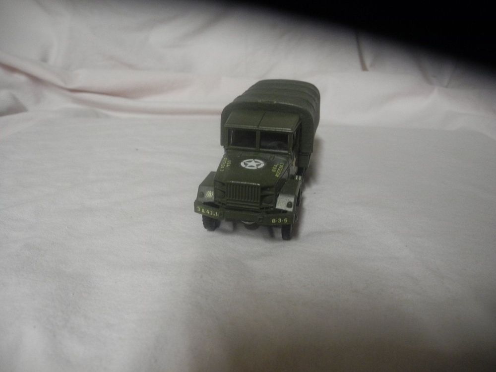 Chars - Solido. Char. Modèle réduit militaire. Kaiser-Jeep