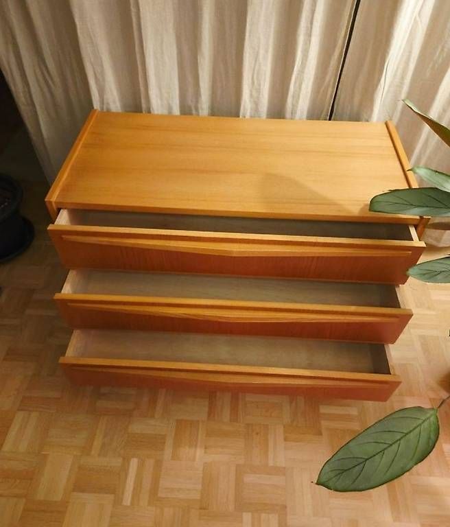 Cassettiere: Mid-Century-Modern Kommode – Usato da Ittigen venduto da Mobelix_Vintage8 2