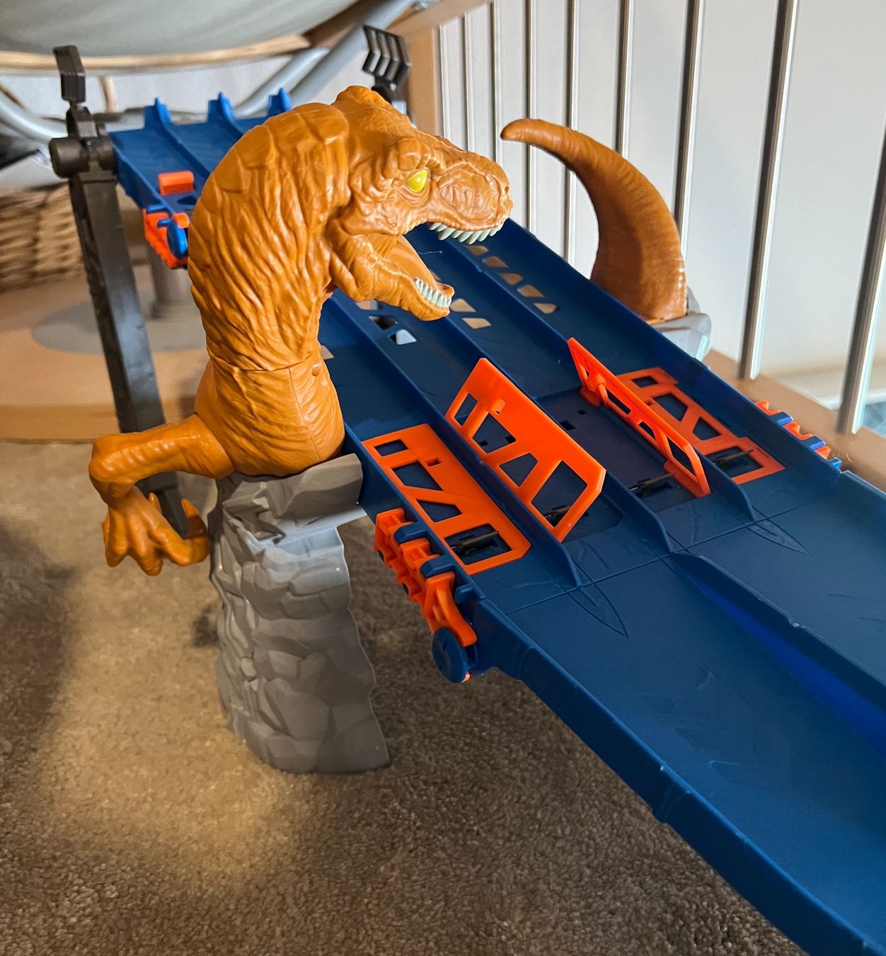 Hot Wheels Circuits: 2 Hot Wheels Autorennbahnen RAPTOR ATTACK & SNAKE ATTACK – D'occasion à Müllheim Dorf par Sleepnot 2