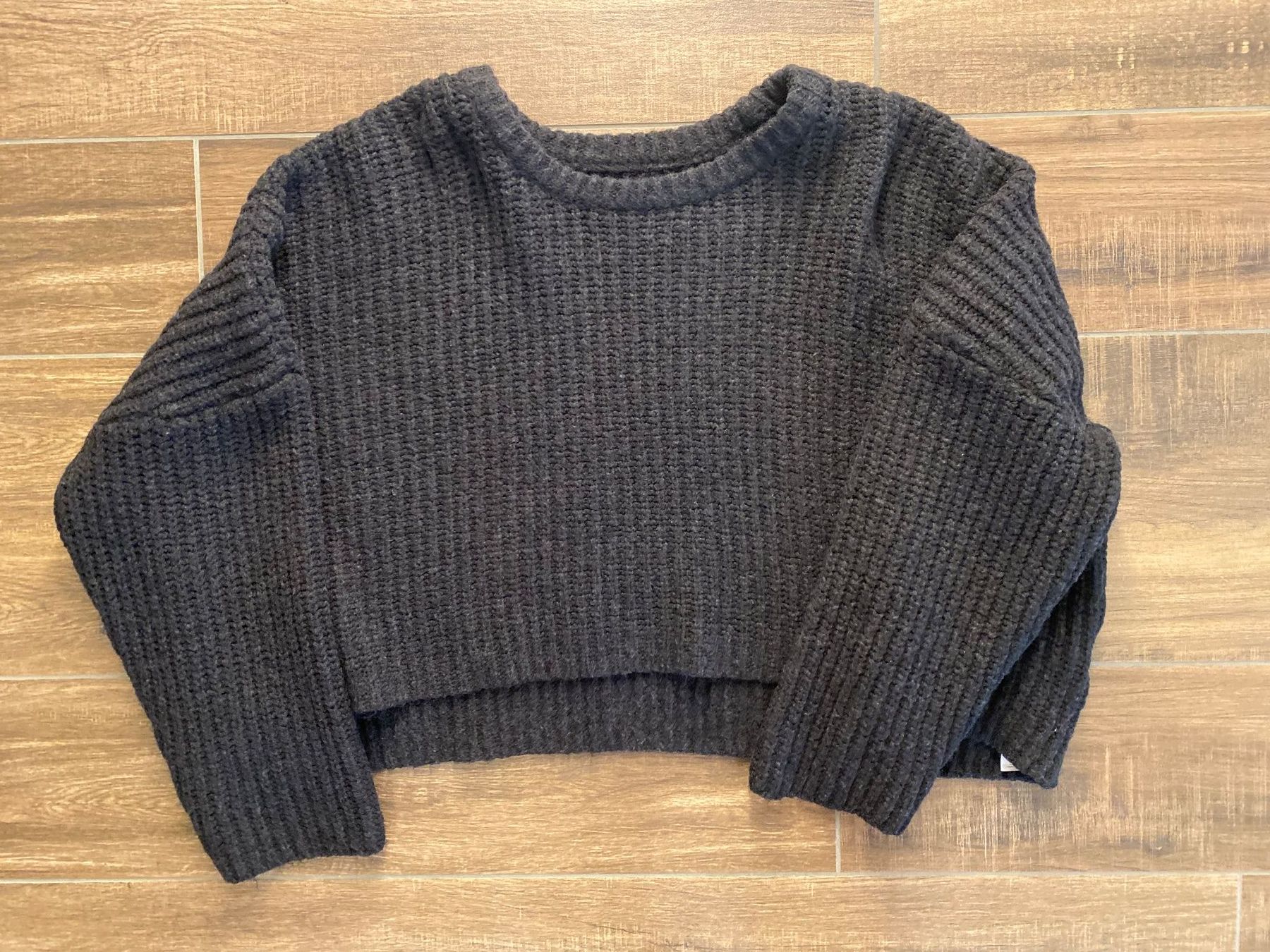 Pulls & Sweat-shirts: Even & Odd Pullover oversized kurz grau dick Gr. 50 / 52 – D'occasion à Pratteln par a23_j2gs 2