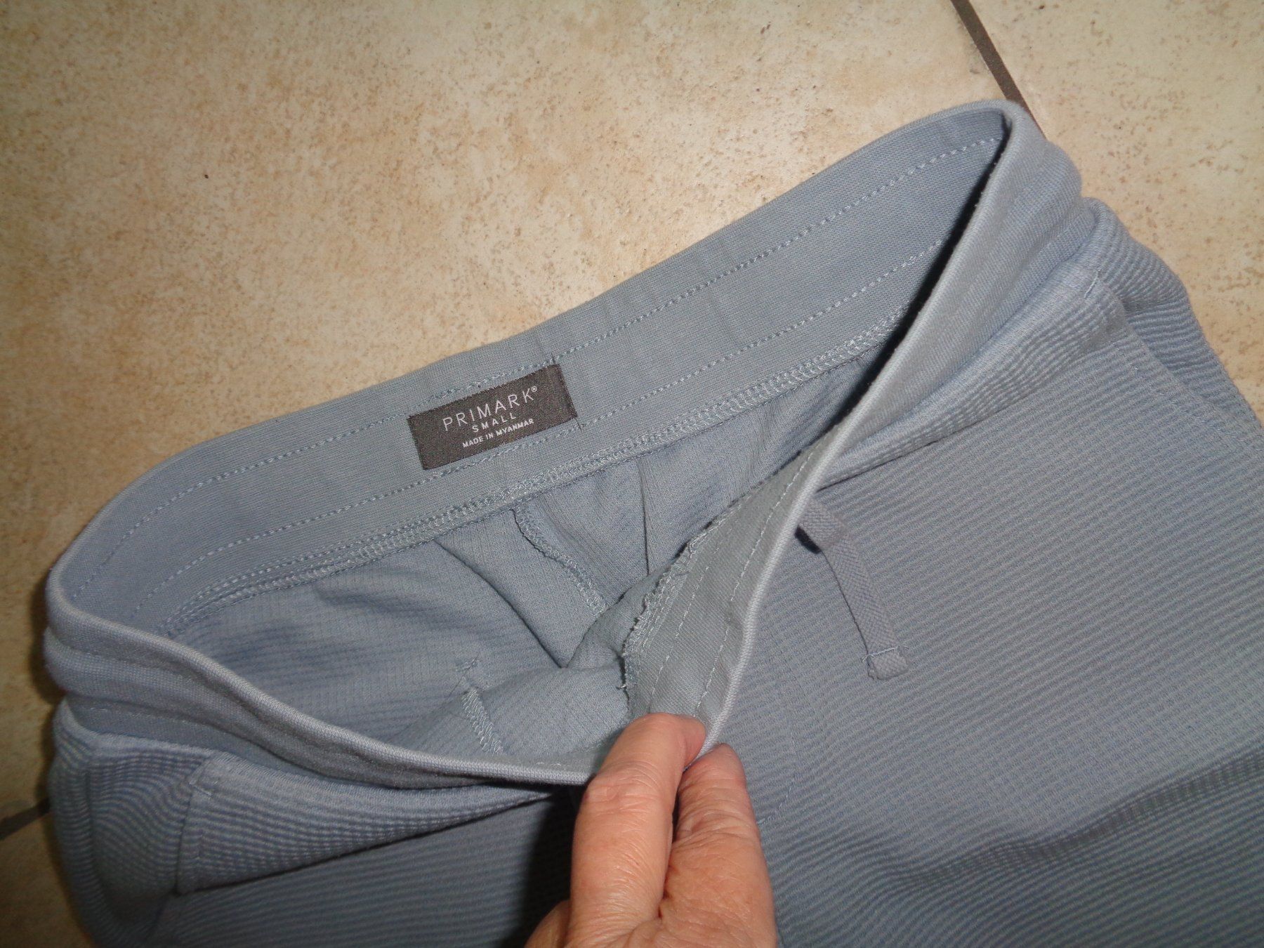 Primark Pantalons: Shorts  Primark  Grösse S – D'occasion à Kreuzlingen par Robi-2003 1