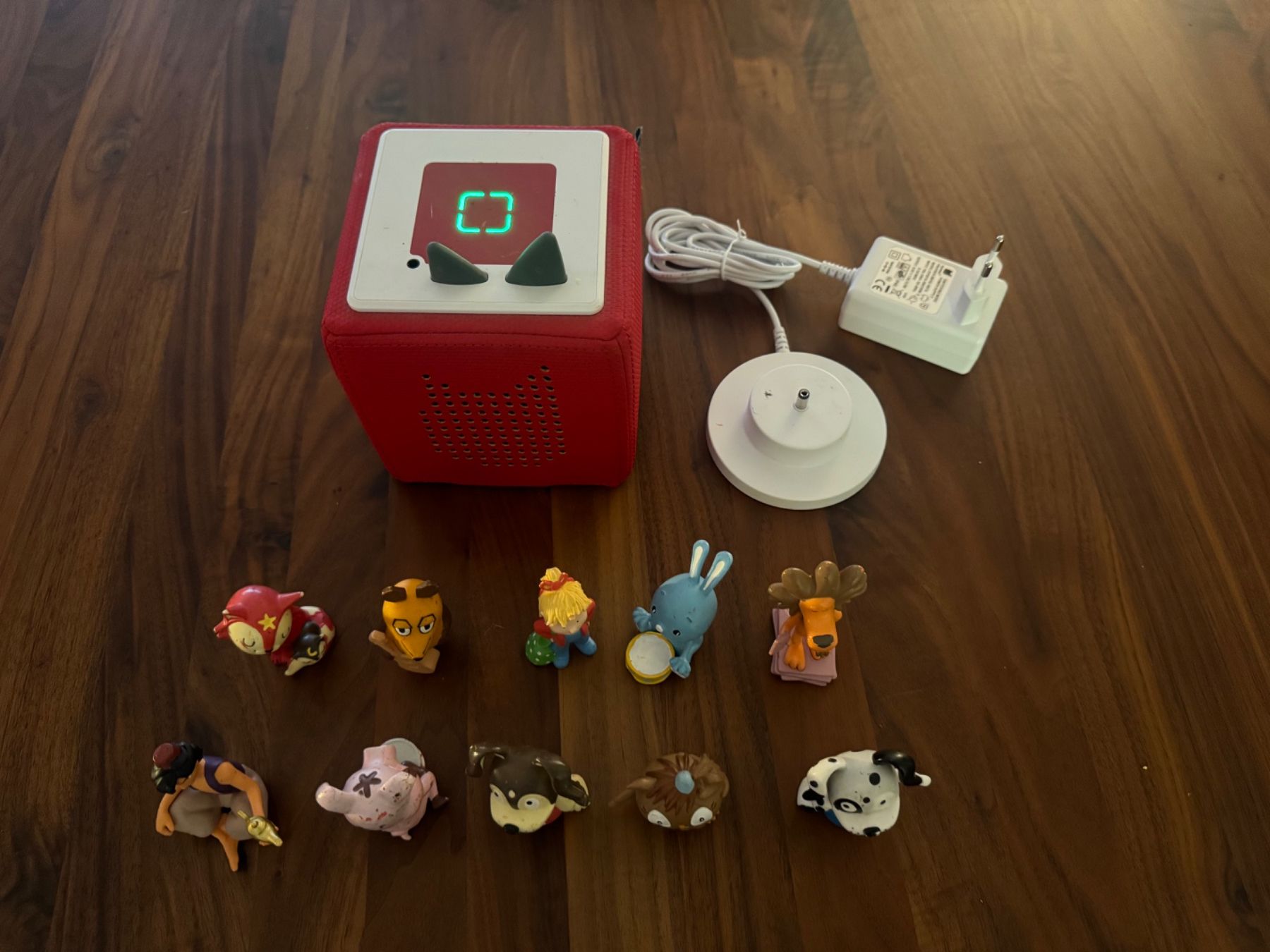 Tonies Jouets: Gebrauchte Toniebox mit 10 Figuren – D'occasion à Kaiseraugst par Drasa