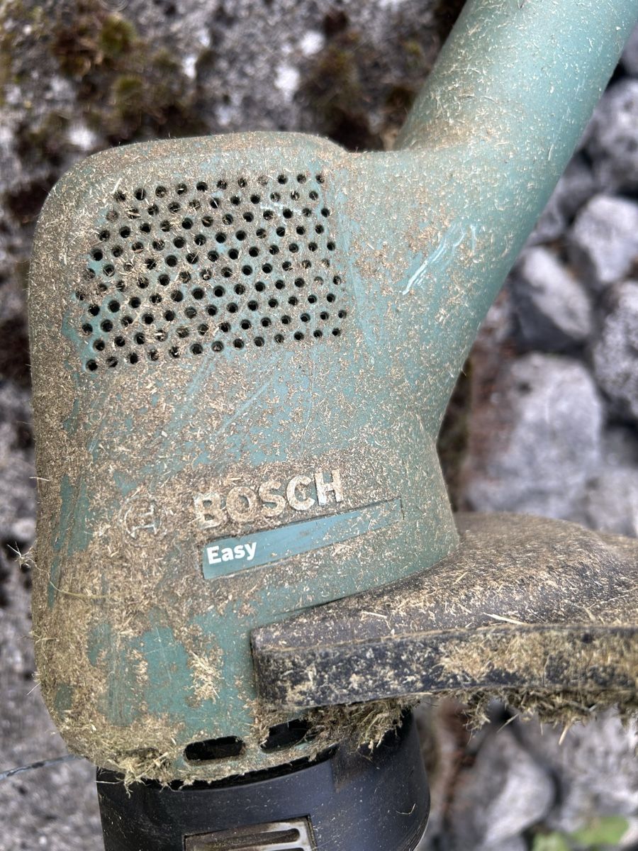 Bosch Tagliaerba: Bosch Rasentrimmer EasyGrassCut 23 – Usato da Wittwil venduto da akl_8x79 1
