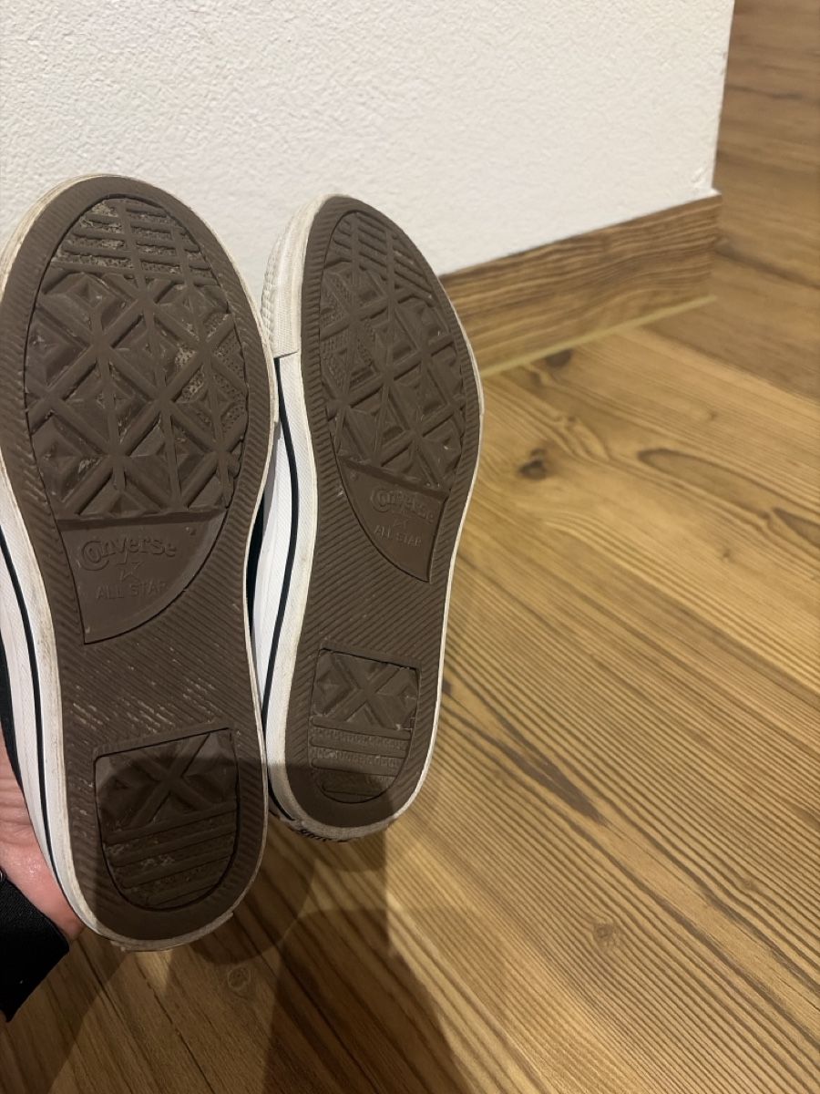 Converse Schuhe für Jungen: Converse Schuhe Gr.33 – Gebraucht aus Vilters von 5111984 1