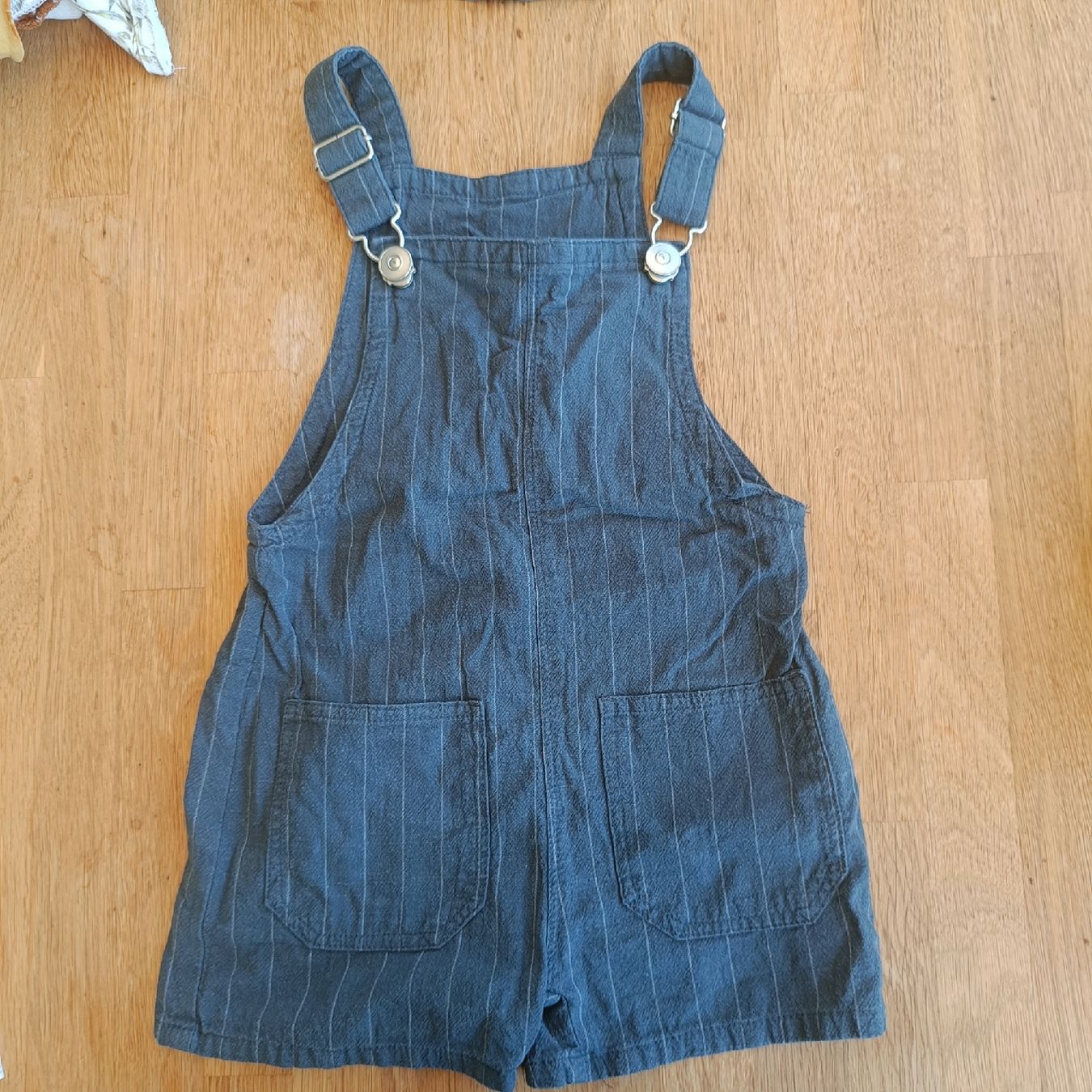 Hosen: Latzhose Grösse 86 – Gebraucht aus Jaberg von urig17.