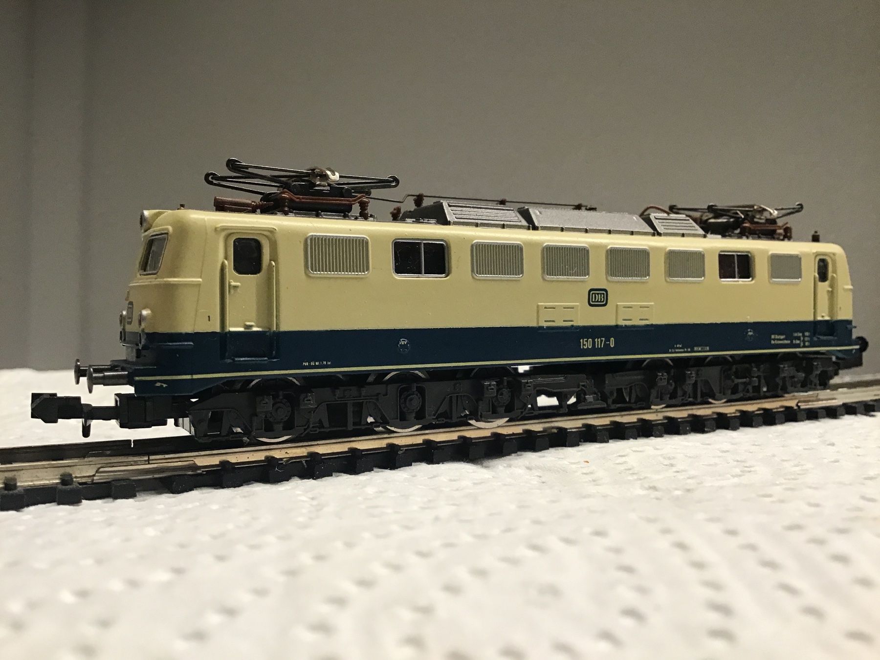 Roco Modellini di ferrovie: ROCO N Lok BR 150 117-0 DB Ep.IV – Usato da Männedorf venduto da Spezial-Modelle