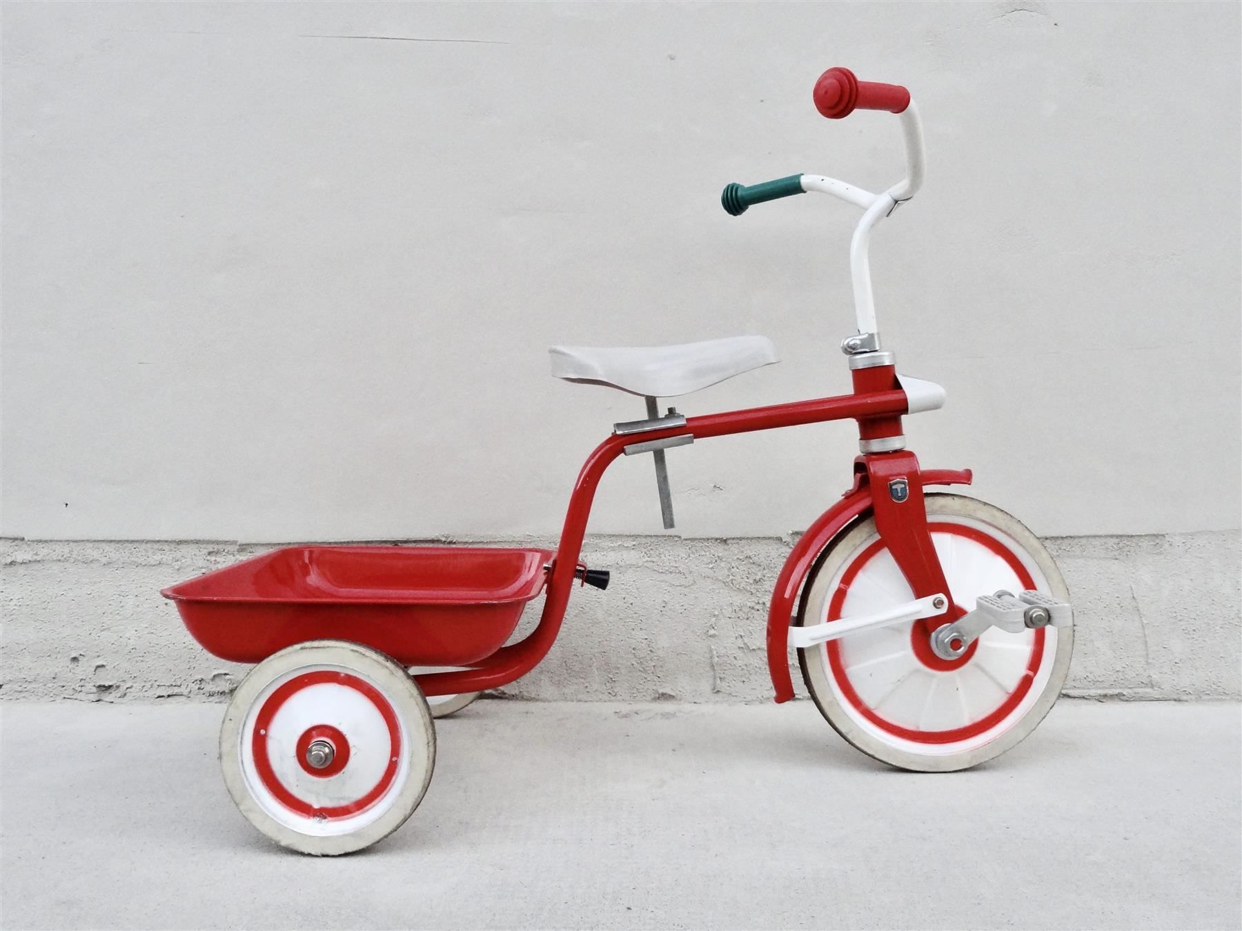 Winther Fahrzeuge für Kinder: vintage Dreirad mit Kippwanne LION – Gebraucht aus Kerzers von wisaundso 1
