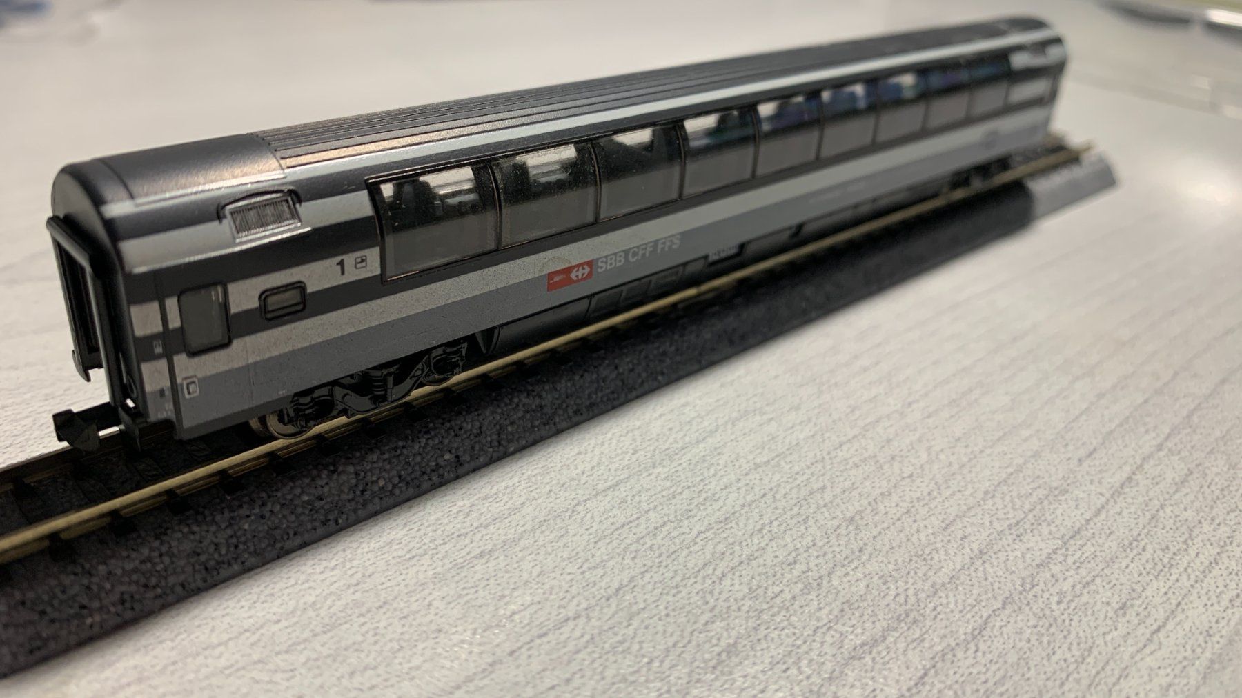 Trix Modellini di ferrovie: Minitrix 13367 SBB Panoramawagen 1. Kl. – Usato da Unterengstringen venduto da Tobaz 1