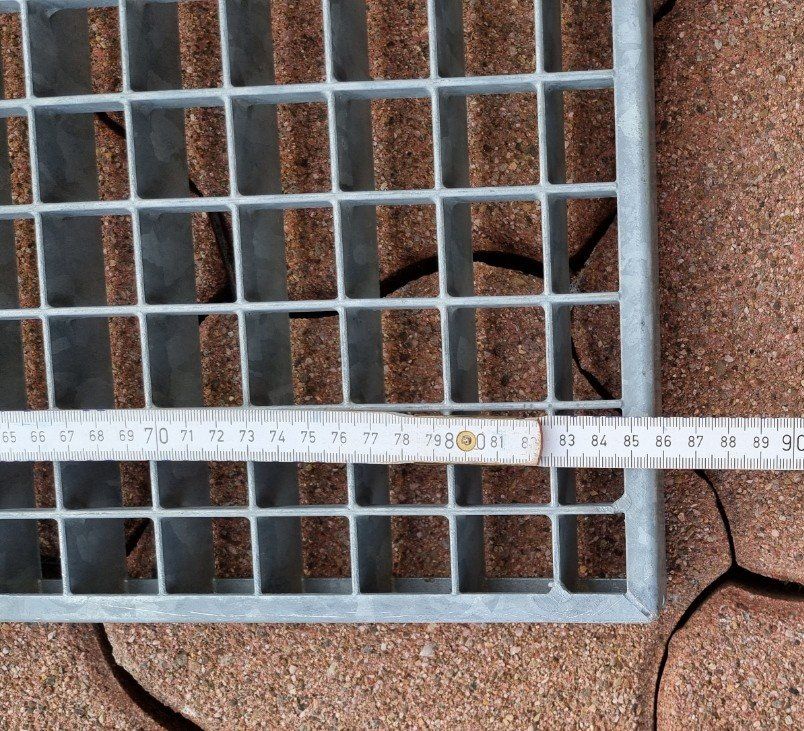 Gitter & Roste: Gitterrost, Metall – Gebraucht aus Zuzgen von ricard11 1