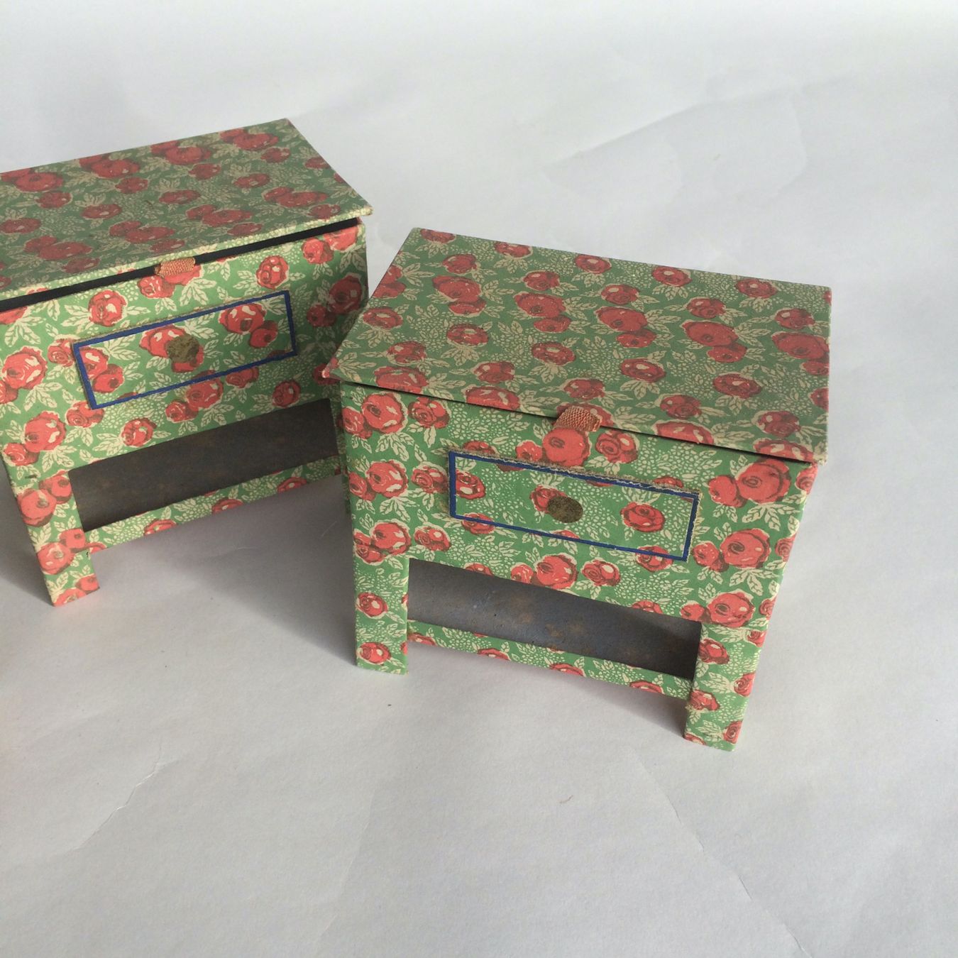 Tutte le decorazioni: Verpackungen in Möbelform – Nuovo (secondo la descrizione) da Ermensee venduto da Alainmischler 3