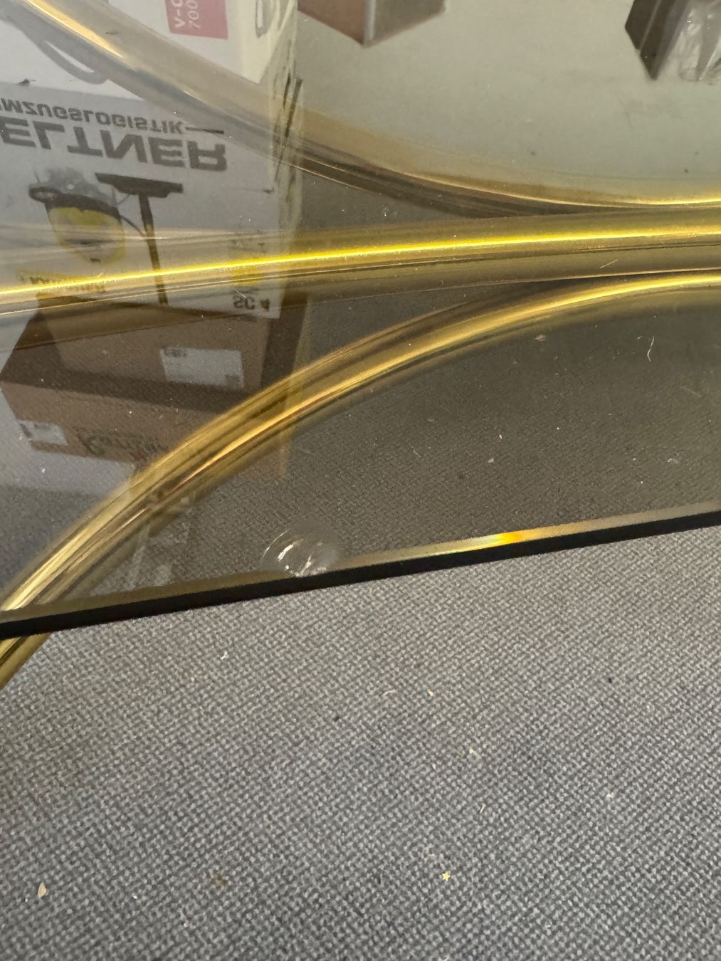 Tavoli: Eleganter Glastisch mit goldenem Gestell – Usato da Basel venduto da sch_9g6x 2
