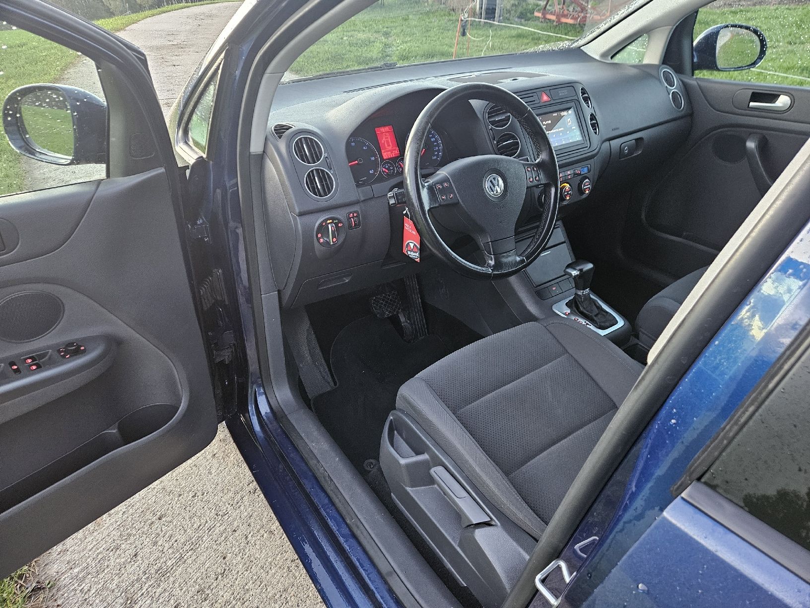VW Automobili: VW Golf Plus 2.0 TDI – Usato da Hergiswil LU venduto da jul_mw58 6