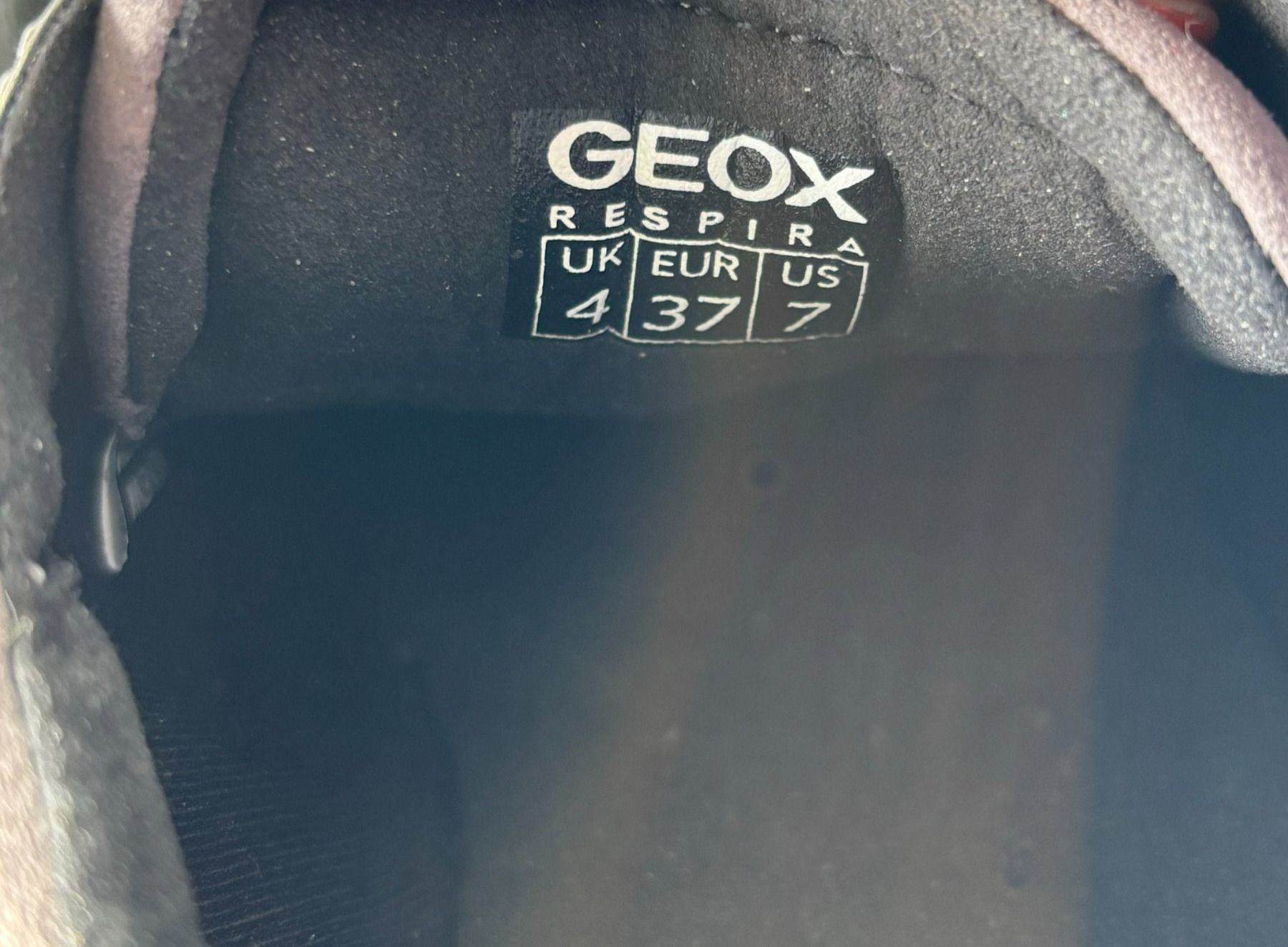 Geox Scarpe da donna: Chaussures GEOX grise à lacets – Usato da OBERENGSTRINGEN venduto da Lolo6316 7