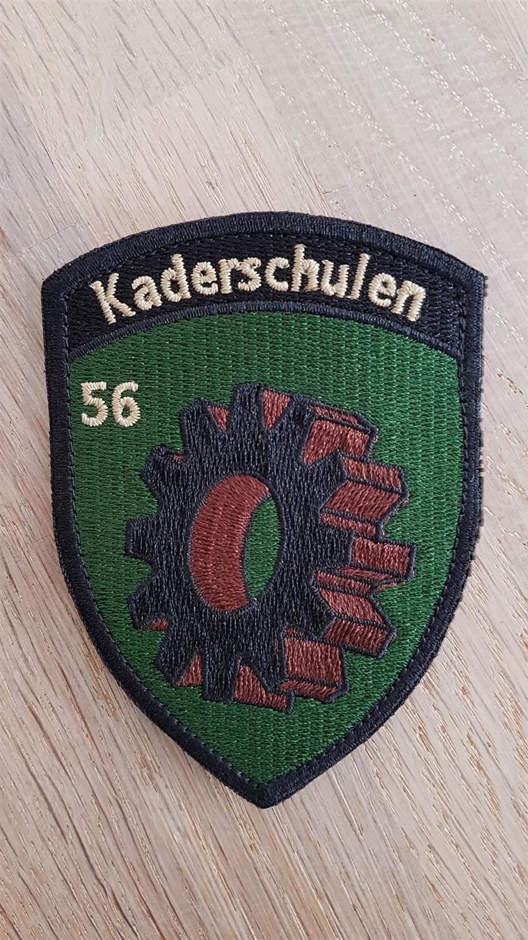 Placchette & Badge: Badge Kaderschulen 56 – Nuovo (secondo la descrizione) da Erlinsbach venduto da S700