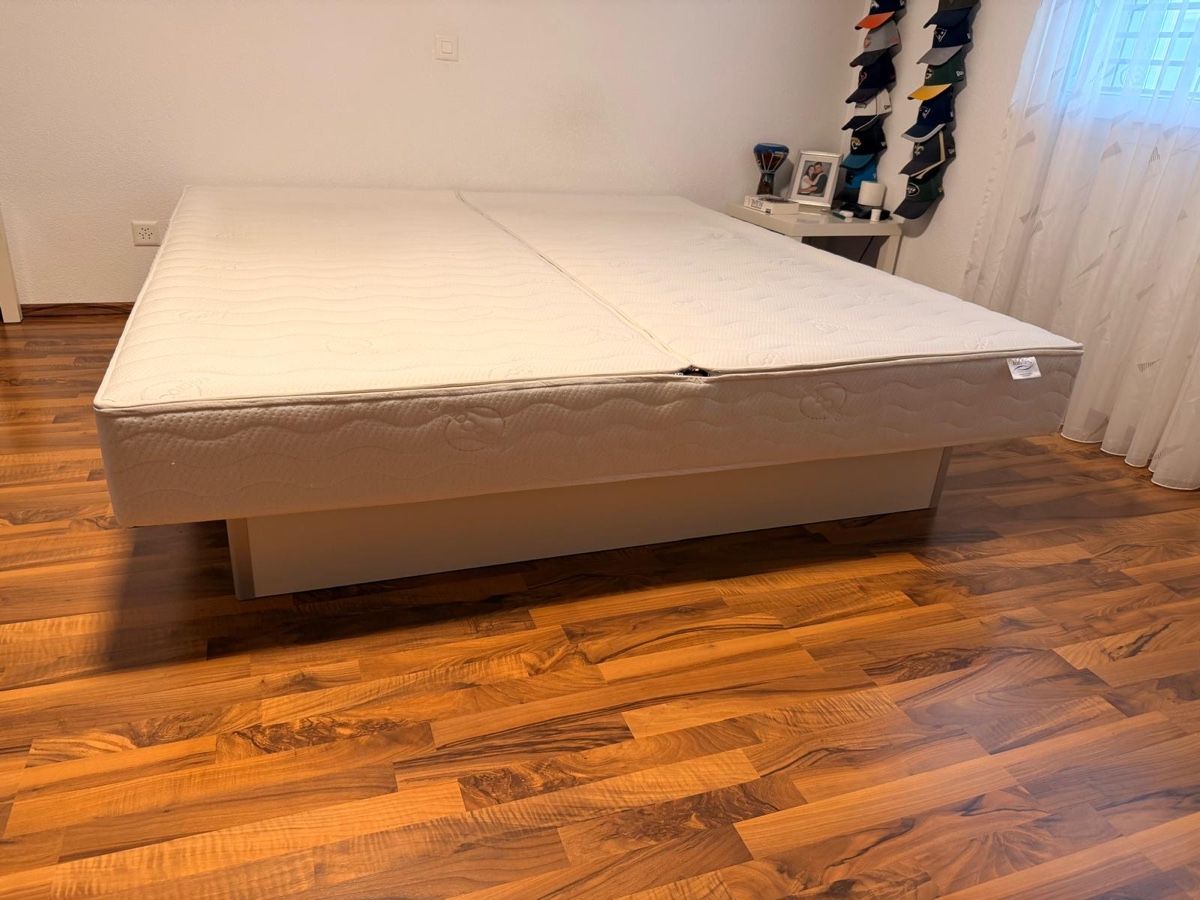 Letti: Bodyform Wasserbett – Usato da Horriwil venduto da Trix016