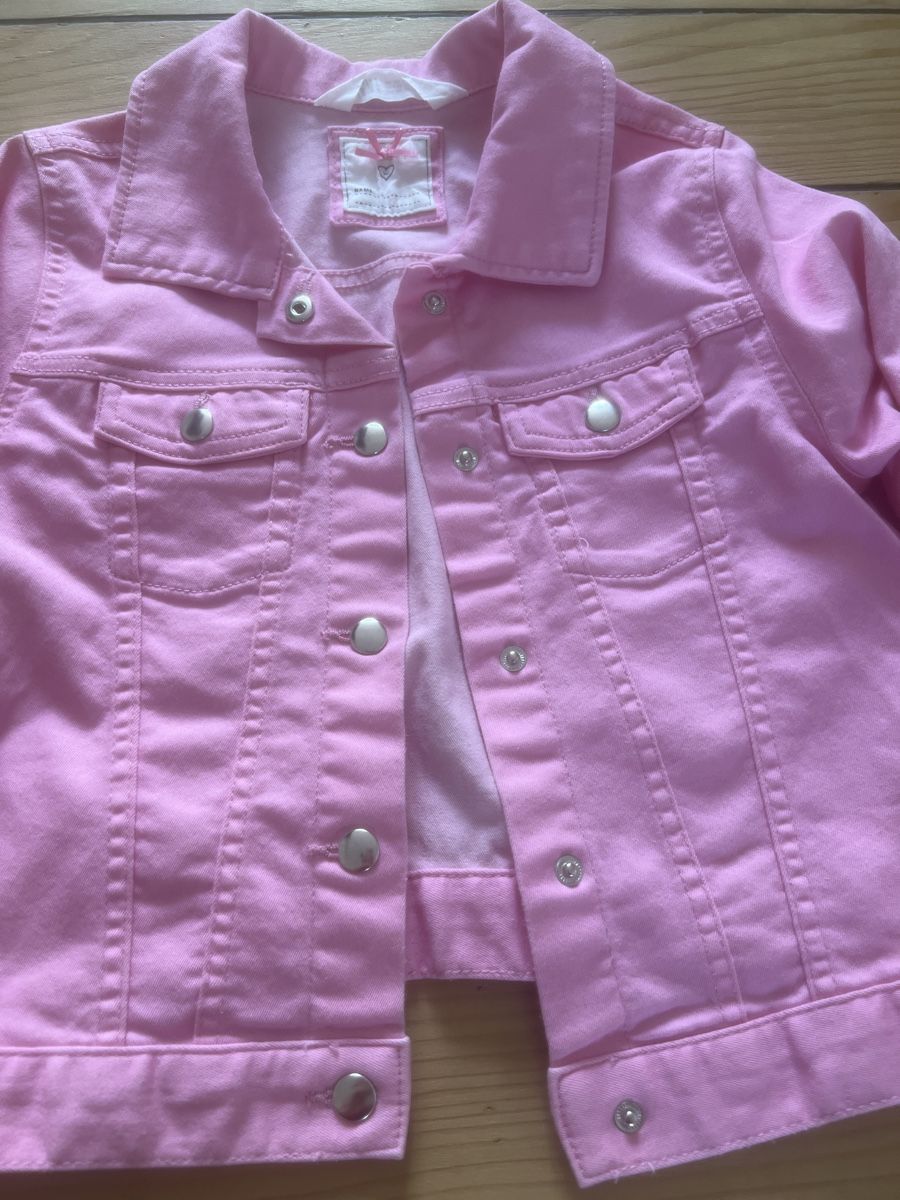 H&M Jacken & Mäntel: Jeansjacke in Grösse 134 – Gebraucht aus Allschwil von Fabienne0124 1