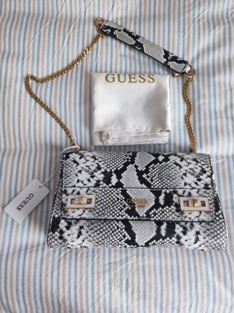 Sac à main Guess motif serpent noir blanc état neuf
