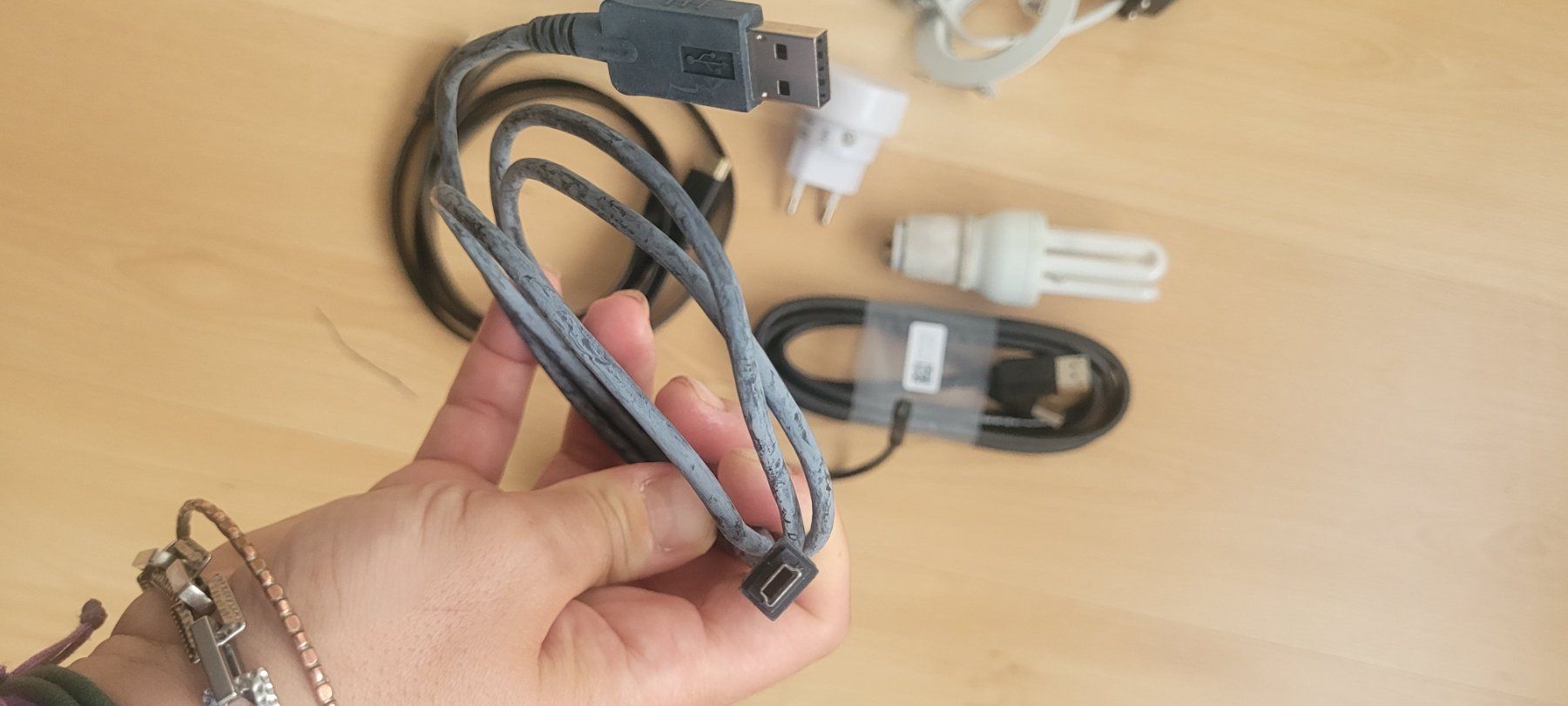 Componenti elettronici: Verschiedene Elemente der Elektrizität und Kabel – Nuovo (secondo la descrizione) da Schöfflisdorf venduto da CrRG21 2