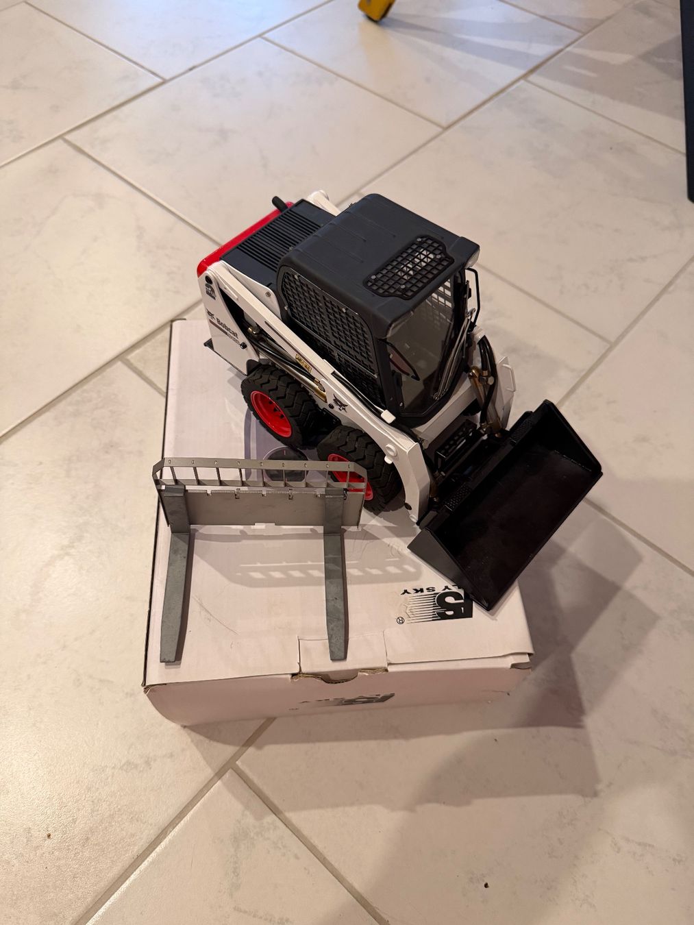 Modellismo RC: Rc bobcat – Nuovo (secondo la descrizione) da Broglio venduto da lory00