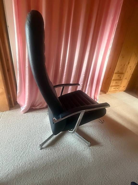 Poltrone: Echtleder-Sessel mit Hocker  drehbar & verstellbar – Usato da Grüt (Gossau ZH) venduto da chr_cht7 3