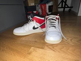 AIR JORDAN 1 RED/WHITE/BLACK