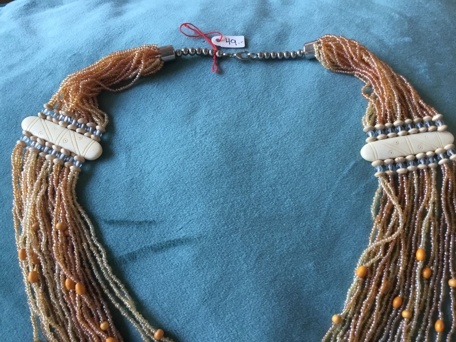 Catenine: Collier perles de verre multirangs stylé – Nuovo e nell'imballaggio originale da Le Landeron venduto da nic_8hd5 5