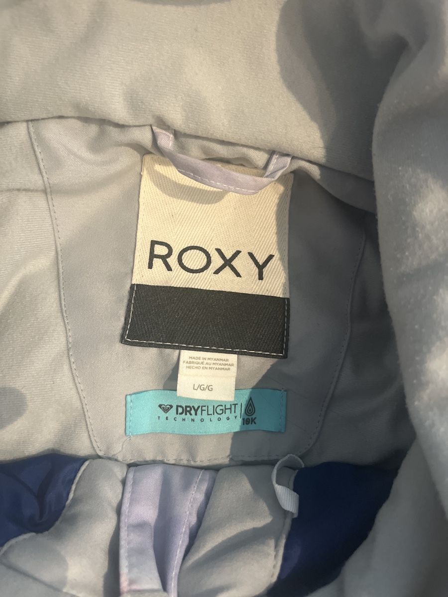 Roxy Jacken: Stylische Snowboardjacke Grösse L – Gebraucht aus Thun von pri_655z 4