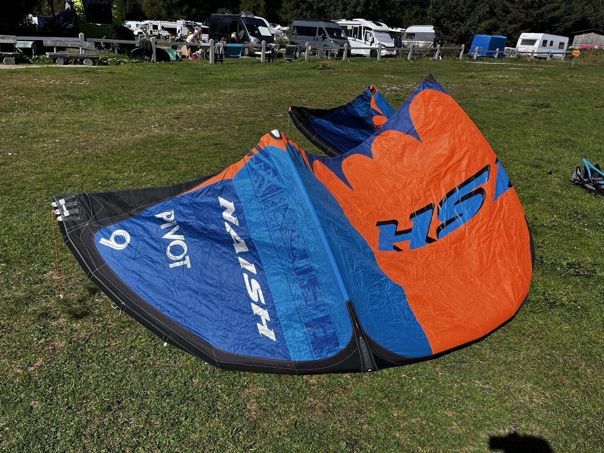 Naish Aquilone: Naish pivot 9 top Zustand – Usato da Luzern venduto da max_w2rv