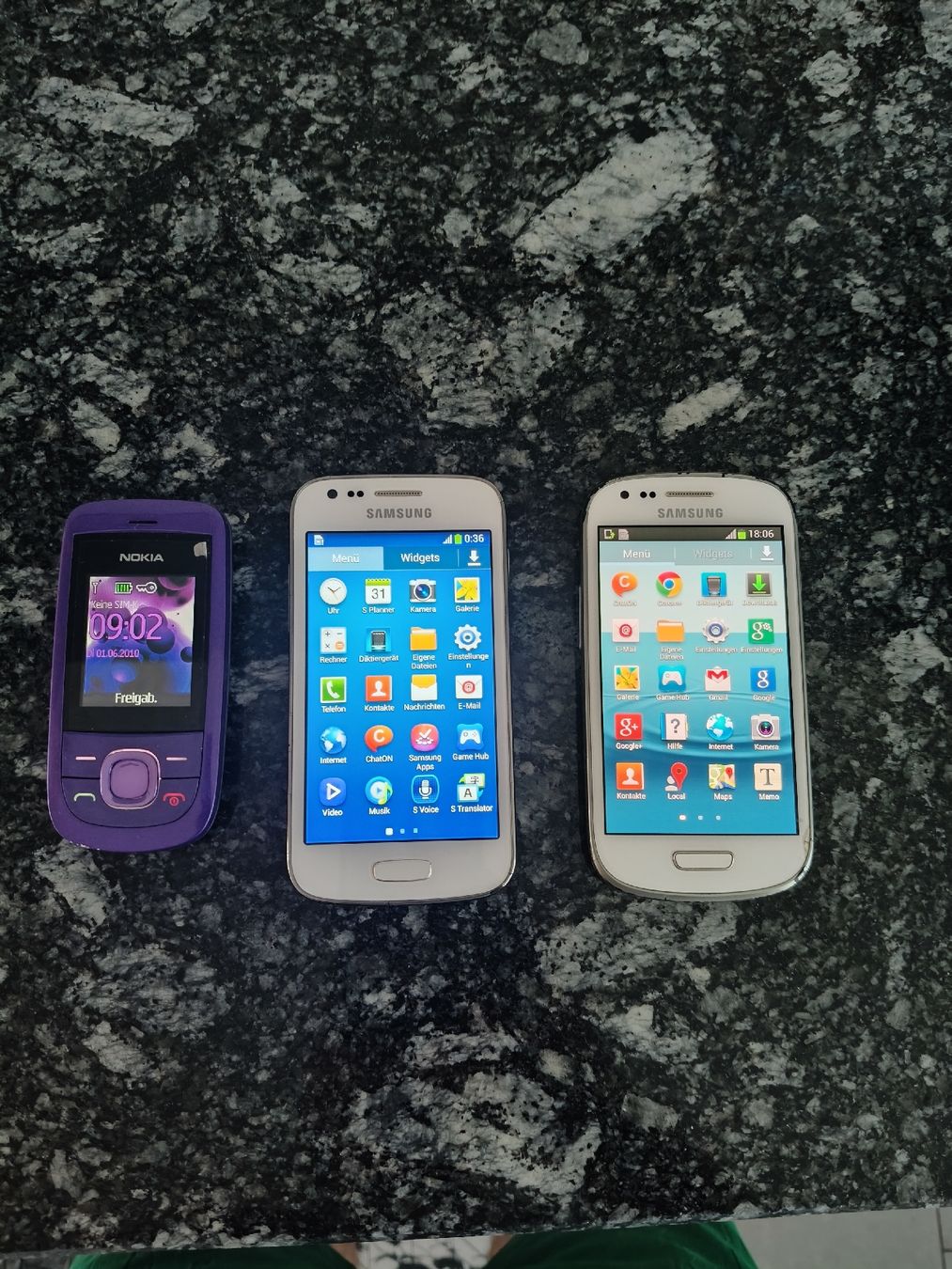 Telefoni cellulari / Smartphones: Handy's  – Usato da Neuenhof venduto da Eric 1