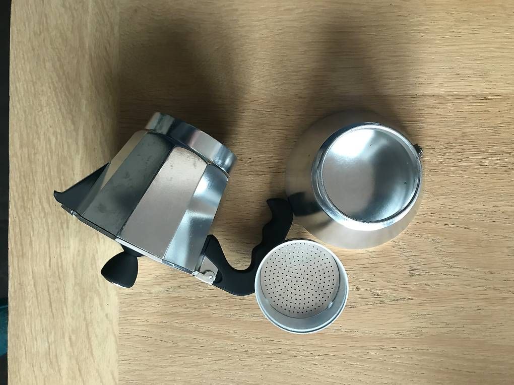 Macchine per caffè & Macchine per espresso: Cafetière style italien induction – Usato da Le Sentier venduto da omn_85j8 2