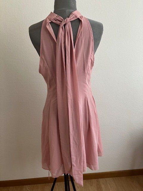 Shein Vestiti: Robe rose SHEIN, taille L, – Nuovo e nell'imballaggio originale da Marin-Epagnier venduto da rchouchouu 1