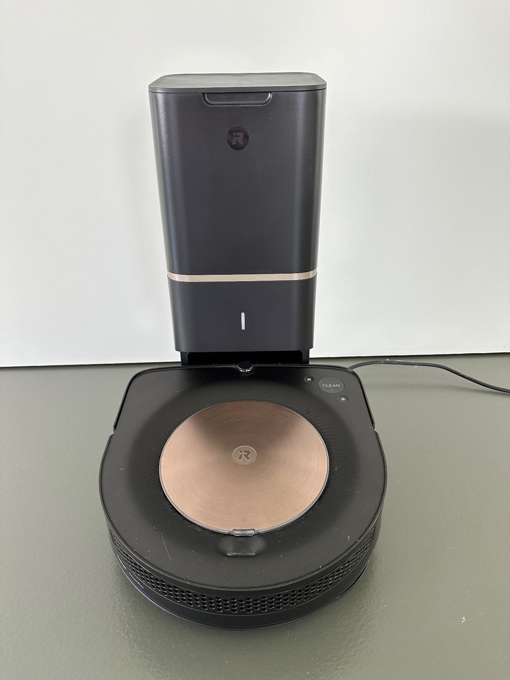 Irobot Staubsauger & Zubehör: iRobot Roomba s9+ – Gebraucht aus Zürich von