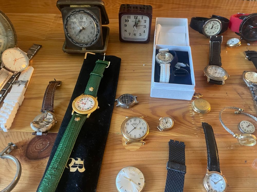 Lot De 5 Montres - Mélange Quartz Et Pièces Détachées - Occasion, Pour Collection Ou Réparation